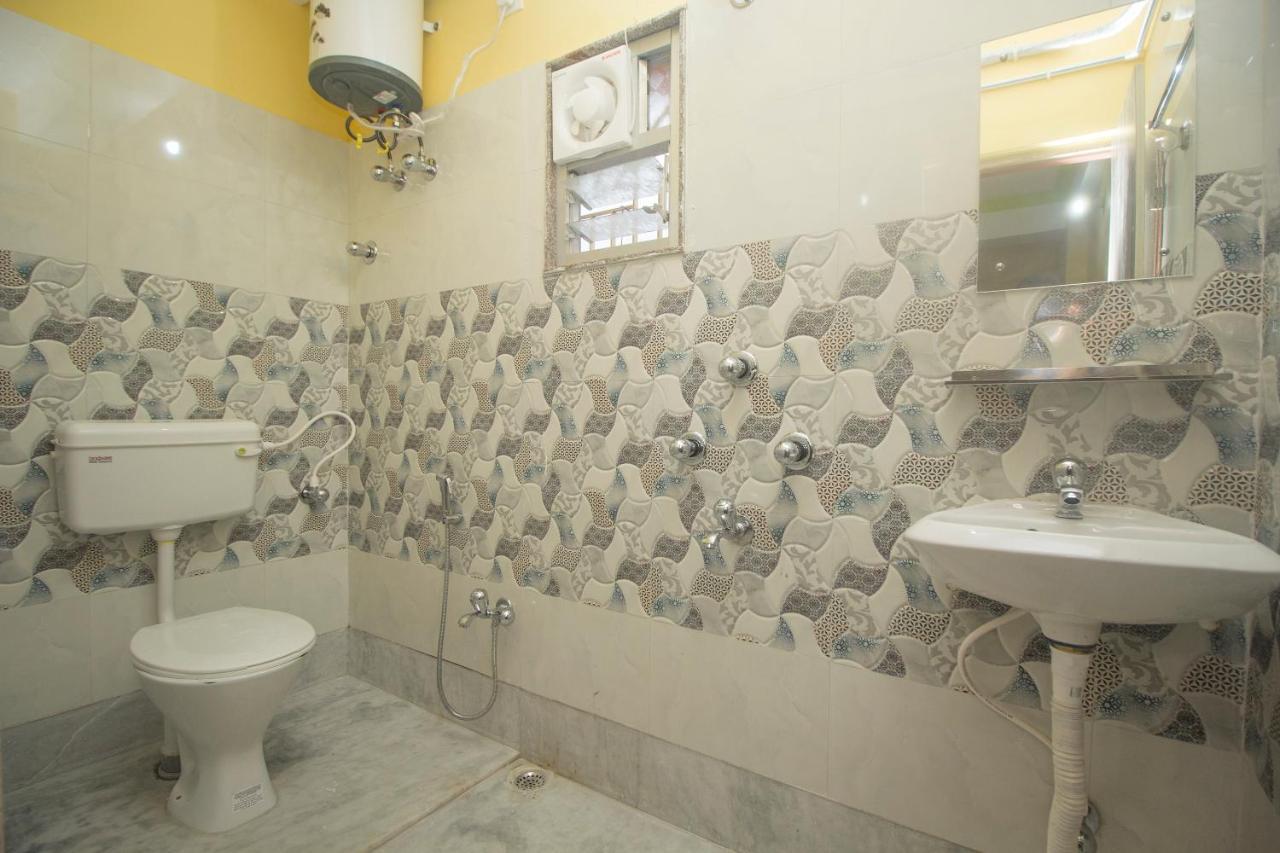 סיליגורי Oyo 30073 Triveni Lodge מראה חיצוני תמונה