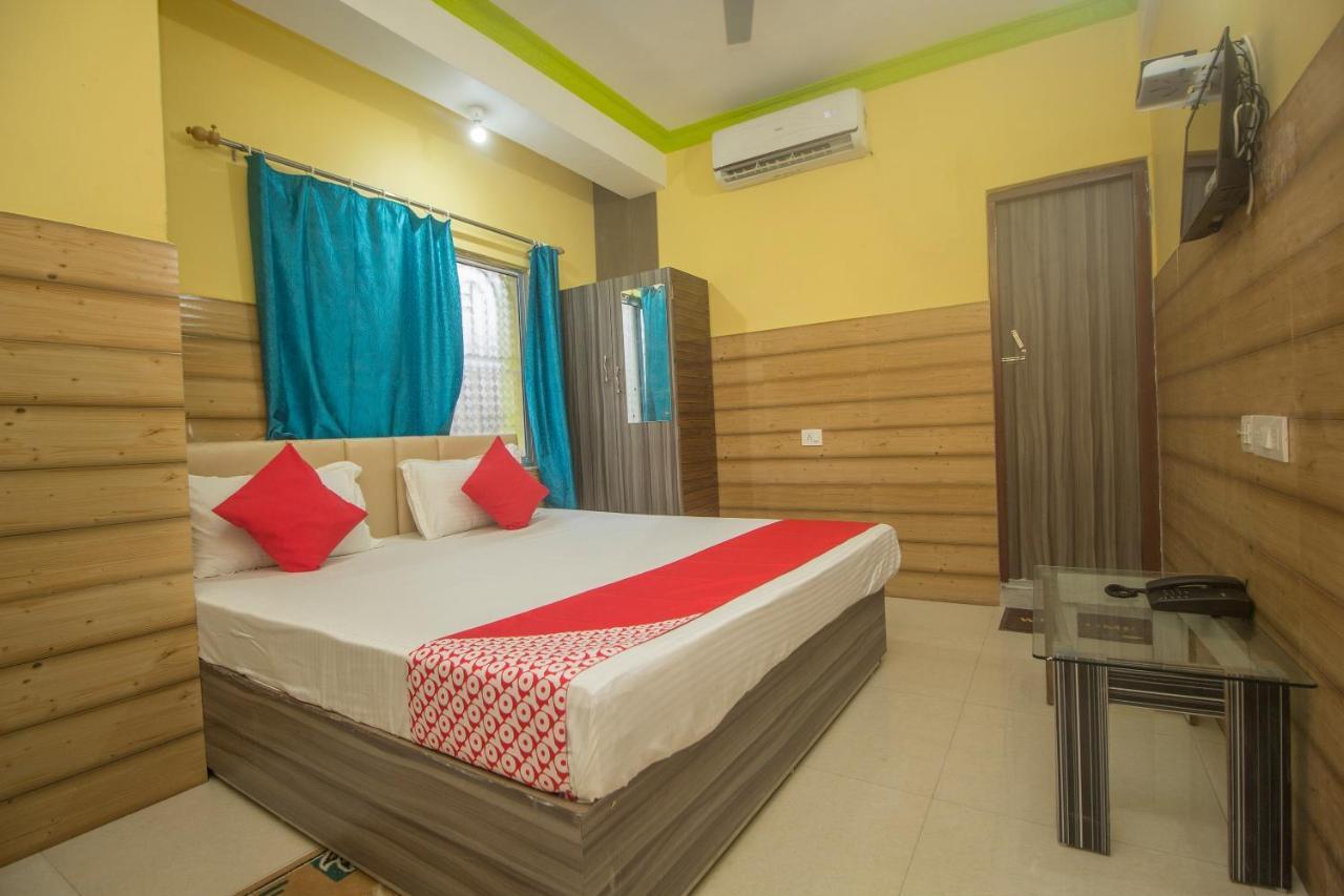 סיליגורי Oyo 30073 Triveni Lodge מראה חיצוני תמונה